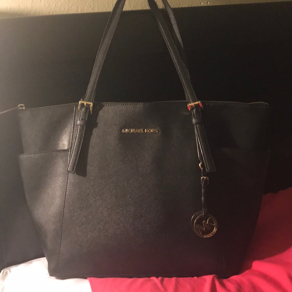 Michael kor bag